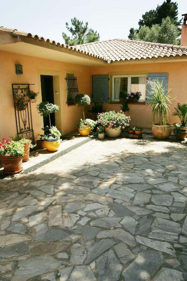 Villa Mimosa Favone Buitenkant foto